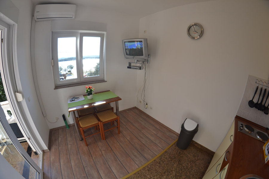 kuhinja i blagavaona