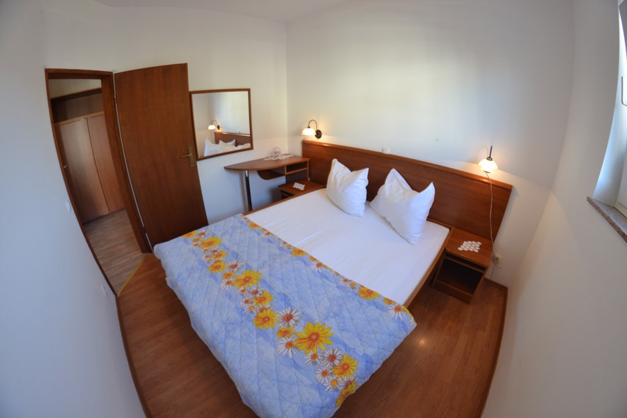 r&b Turanj jednosobni smještaj za dvije osobe